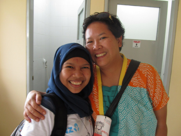 I met Trinity in Ubud Writer and Reader Festival 2011. Goodness, 4 years ago! 